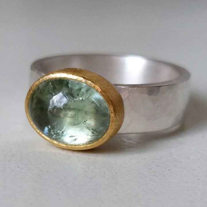 Marinette™ | Bague verte avec pierre arrondie, vintage